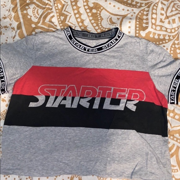 Crop tops and a cropped sweater - Picture 5 of 7